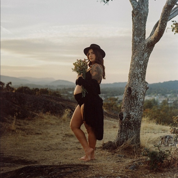 Meet your Posher, Sam - Picture 1 of 9